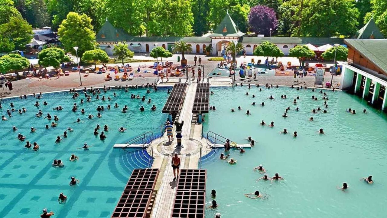Holiday Apartmanhaz Харканы Экстерьер фото