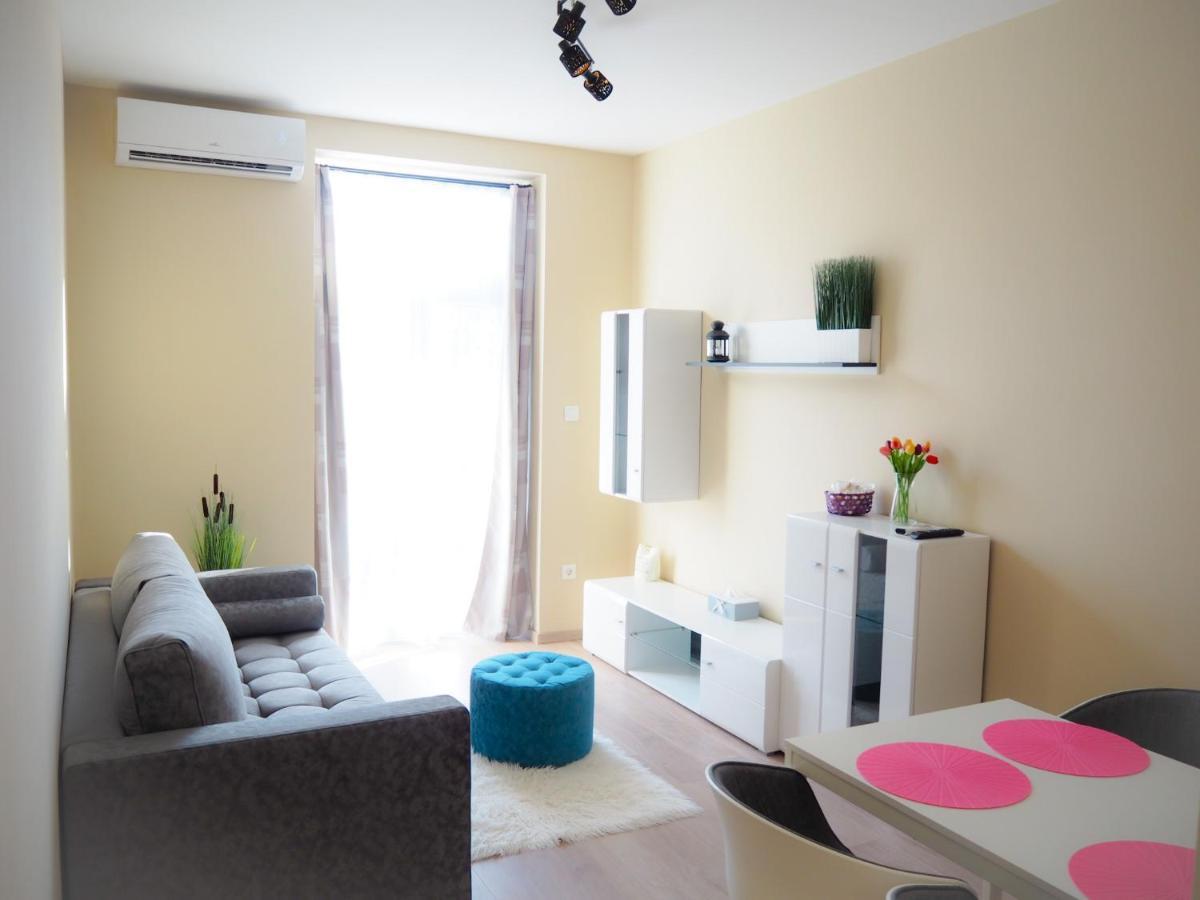 Holiday Apartmanhaz Харканы Экстерьер фото